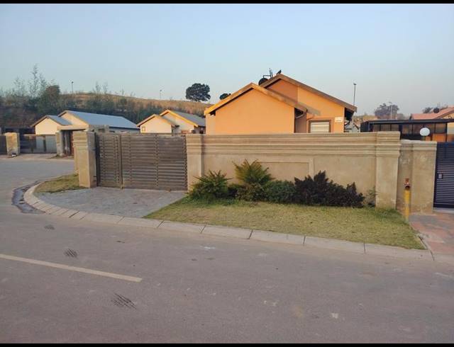 2 BEDROOM HOUSE FOR SALE IN WILFORDON